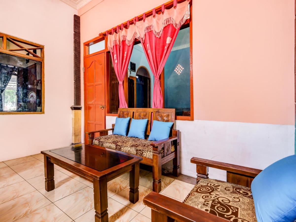 Oyo 90051 Guest House Parangtritis Kültér fotó