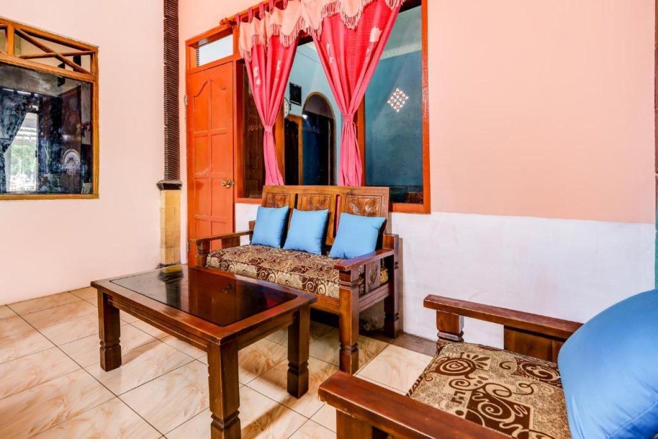 Oyo 90051 Guest House Parangtritis Kültér fotó